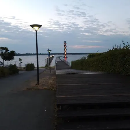 Ferienapartment-monteurwohnung-muldestausee Apartamento *