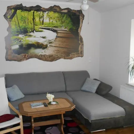 Ferienapartment-monteurwohnung-muldestausee Apartamento *